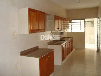 Apartamento com 3 Quartos para alugar, 135m² no Centro, Taubaté