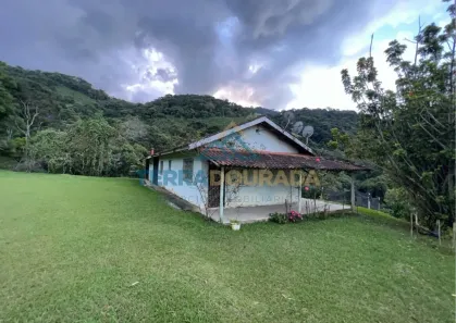 Fazenda/Sítio com 2 Quartos à venda, 6000m² no , Sapucaí-Mirim