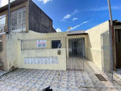 Casa com 3 Quartos para alugar, 70m² no Novo Paraíso, Aracaju