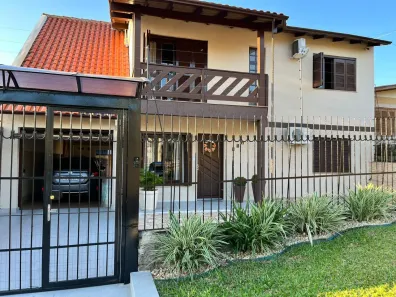 Casa com 4 Quartos à venda, 220m² no Petrópolis, Novo Hamburgo