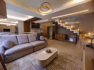 Casa de Condomínio com 3 Quartos para alugar, 172m² no Santa Felicidade, Curitiba