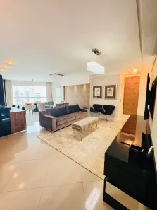 Apartamento com 3 Quartos para alugar, 136m² no Centro, Balneário Camboriú