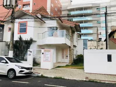 Sala Comercial para alugar, 65m² no Cavaleiros, Macaé