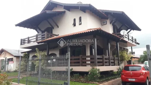 Casa com 4 Quartos à venda, 447m² no Centro, Igrejinha