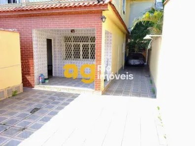Casa com 3 Quartos à venda, 120m² no Realengo, Rio de Janeiro