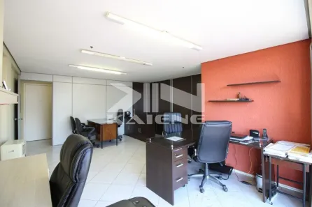 Sala Comercial à venda, 42m² no Floresta, Porto Alegre
