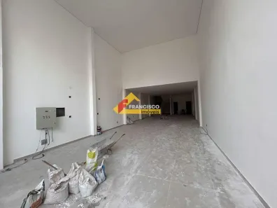 Ponto Comercial para alugar, 250m² no Centro, Divinópolis