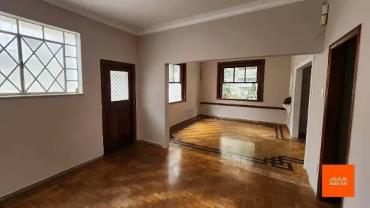 Casa com 4 Quartos para alugar, 280m² no Carmo, Belo Horizonte