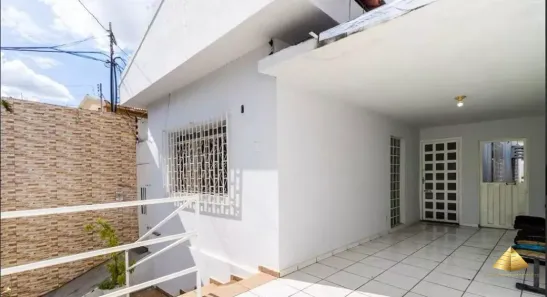 Casa com 3 Quartos à venda, 240m² no Centro-Norte, Cuiabá