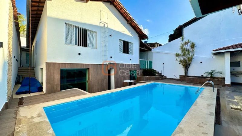 Casa com 3 quartos — Copacabana, Belo Horizonte