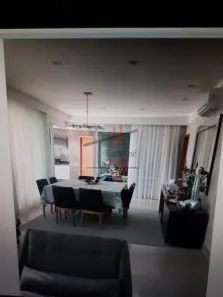 Apartamento com 3 Quartos para alugar, 218m² no Vila Regente Feijó, São Paulo