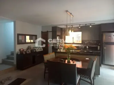 Sobrado com 3 Quartos à venda, 180m² no Urbanova, São José dos Campos