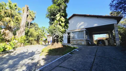 Imóvel Comercial com 4 Quartos à venda, 350m² no Centro, Resende