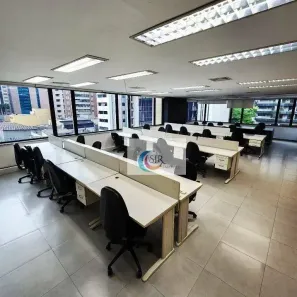 Sala Comercial para alugar, 245m² no Vila Olímpia, São Paulo