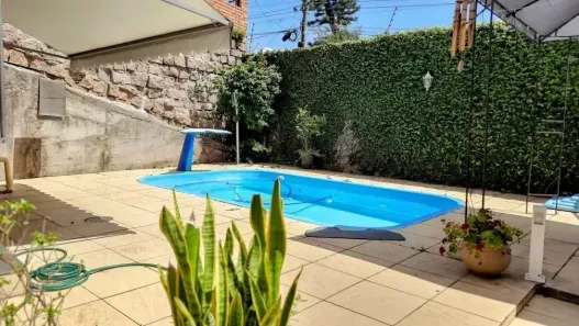 Casa com 3 Quartos à venda, 231m² no Medianeira, Porto Alegre