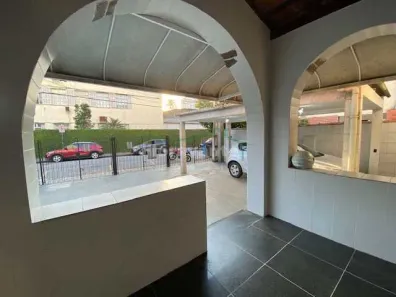 Casa com 4 Quartos à venda, 246m² no Gonzaga, Santos