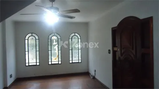 Sobrado com 3 Quartos à venda, 180m² no Vila Romero, São Paulo
