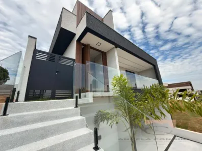 Casa com 3 Quartos à venda, 300m² no Medeiros, Jundiaí