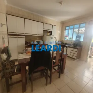 Casa com 4 Quartos à venda, 180m² no Vila Floresta, Santo André