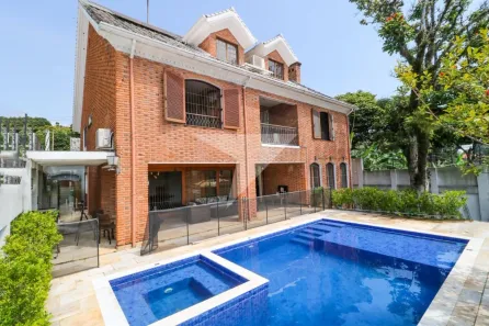 Casa com 5 Quartos à venda, 586m² no Jardim Everest, São Paulo