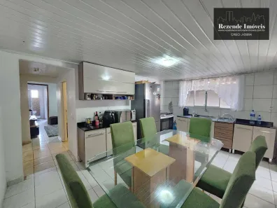 Casa com 2 Quartos à venda, 72m² no Fazendinha, Curitiba