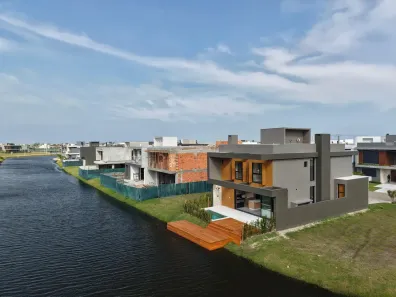 Casa com 4 Quartos à venda, 235m² no Atlantida, Xangri-lá