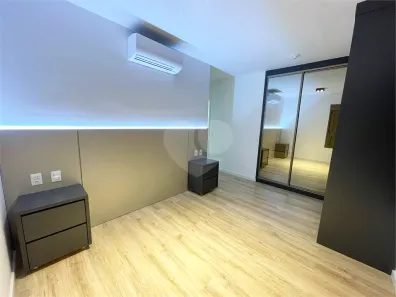 Apartamento com 3 Quartos para alugar, 142m² no Jardim Morumbi, São Paulo