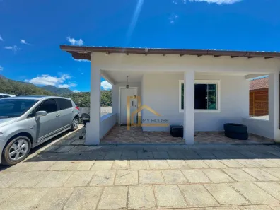 Casa com 4 Quartos à venda, 138m² no Pimenteiras, Teresópolis