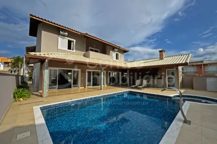 Casa de Condomínio com 4 Quartos à venda, 353m² no Jardim Tres Marias, Peruíbe