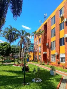 Apartamento com 3 Quartos para alugar, 80m² no Navegantes, Porto Alegre