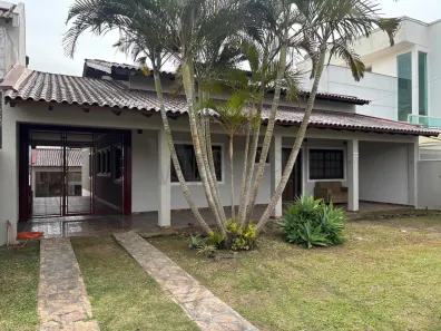 Casa de Condomínio com 3 Quartos à venda, 275m² no São Lucas, Viamão