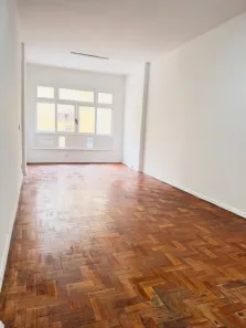 Prédio Comercial para alugar, 40m² no Copacabana, Rio de Janeiro
