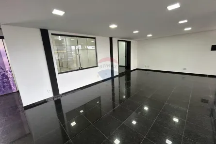 Imóvel Comercial para alugar, 264m² no Matriz, Mauá