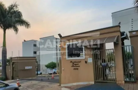 Apartamento com 2 Quartos para alugar, 48m² no Jardim Universal, Araraquara