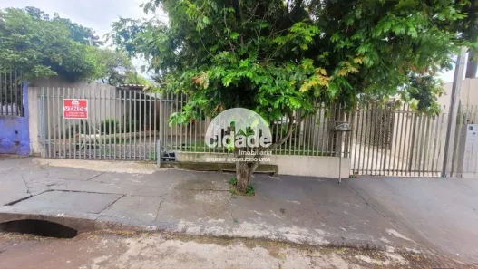 Casa com 3 Quartos à venda, 121m² no Brasília, Cascavel
