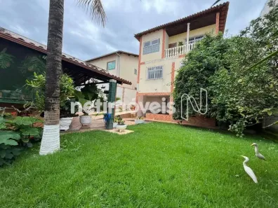 Casa com 4 Quartos à venda, 250m² no Camargos, Belo Horizonte