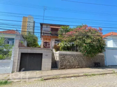 Casa com 5 Quartos à venda, 160m² no Santo Antônio, Porto Alegre