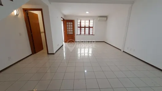 Sobrado com 2 Quartos para venda ou aluguel, 140m² no Planalto Paulista, São Paulo