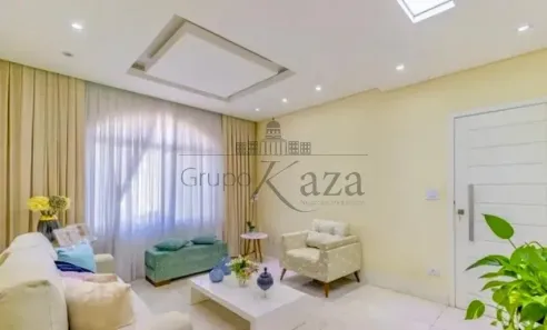 Sobrado com 3 Quartos à venda, 220m² no Monte Castelo, São José dos Campos