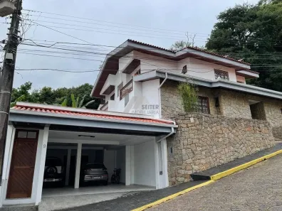 Casa com 5 Quartos à venda, 285m² no Córrego Grande, Florianópolis
