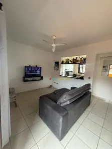 Casa de Condomínio com 2 Quartos à venda, 47m² no Indaiá, Bertioga