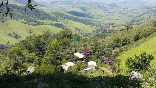 com 6 Quartos à venda, 200m² no Centro, Cruzeiro