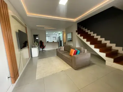 Casa com 3 Quartos à venda, 180m² no Parque Residencial Guadalajara, Nova Iguaçu