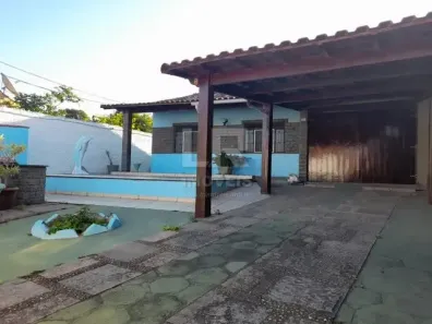 Casa com 3 Quartos à venda, 182m² no Vila Capri, Araruama