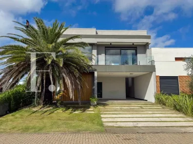 Sobrado com 5 Quartos à venda, 300m² no XANGRI-LÁ, Xangri-Lá