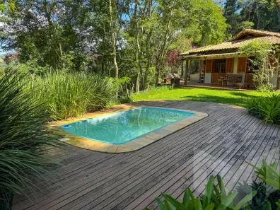 Casa de Condomínio com 3 Quartos à venda, 300m² no Pedro do Rio, Petrópolis