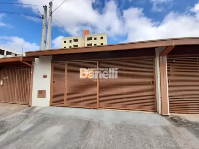 Casa com 3 Quartos para alugar, 150m² no Residencial Portal da Mantiqueira, Taubaté