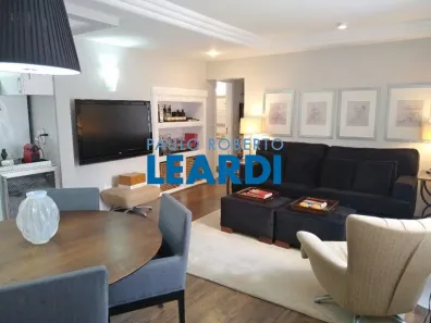 Apartamento com 3 Quartos à venda, 65m² no Vila Olímpia, São Paulo