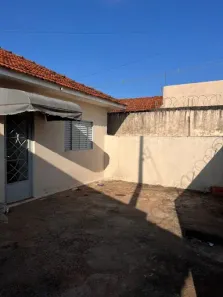 Casa com 3 Quartos à venda, 148m² no Jardim São Vicente II, Agudos