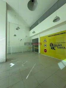 Sala Comercial para alugar, 300m² no São João, Itajaí